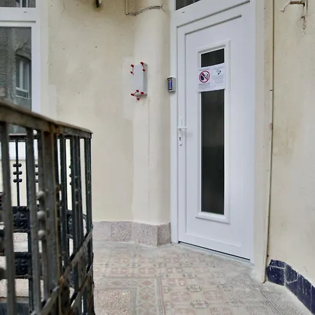 Apartament Standard By Hi5- Kiraly 82 *