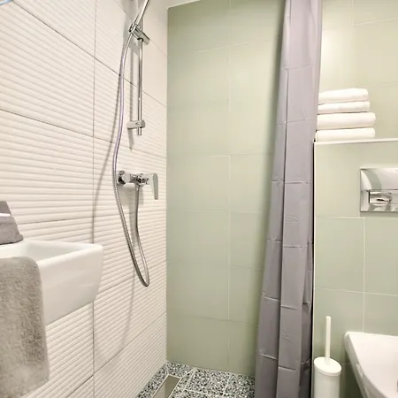 Apartament Standard By Hi5- Kiraly 82 *